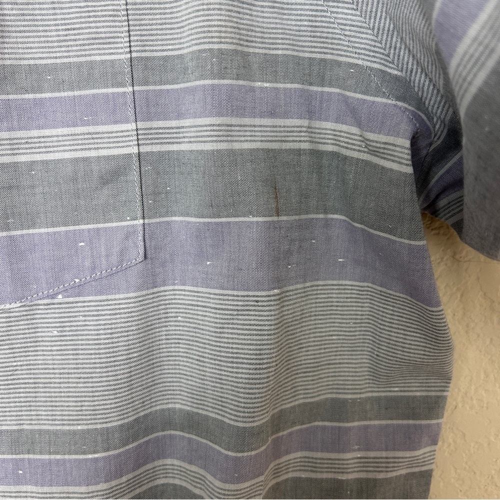 New with defect - Travis Mathew FIST BUMP Size XL Button Down Gray Striped - Picture 4 of 8